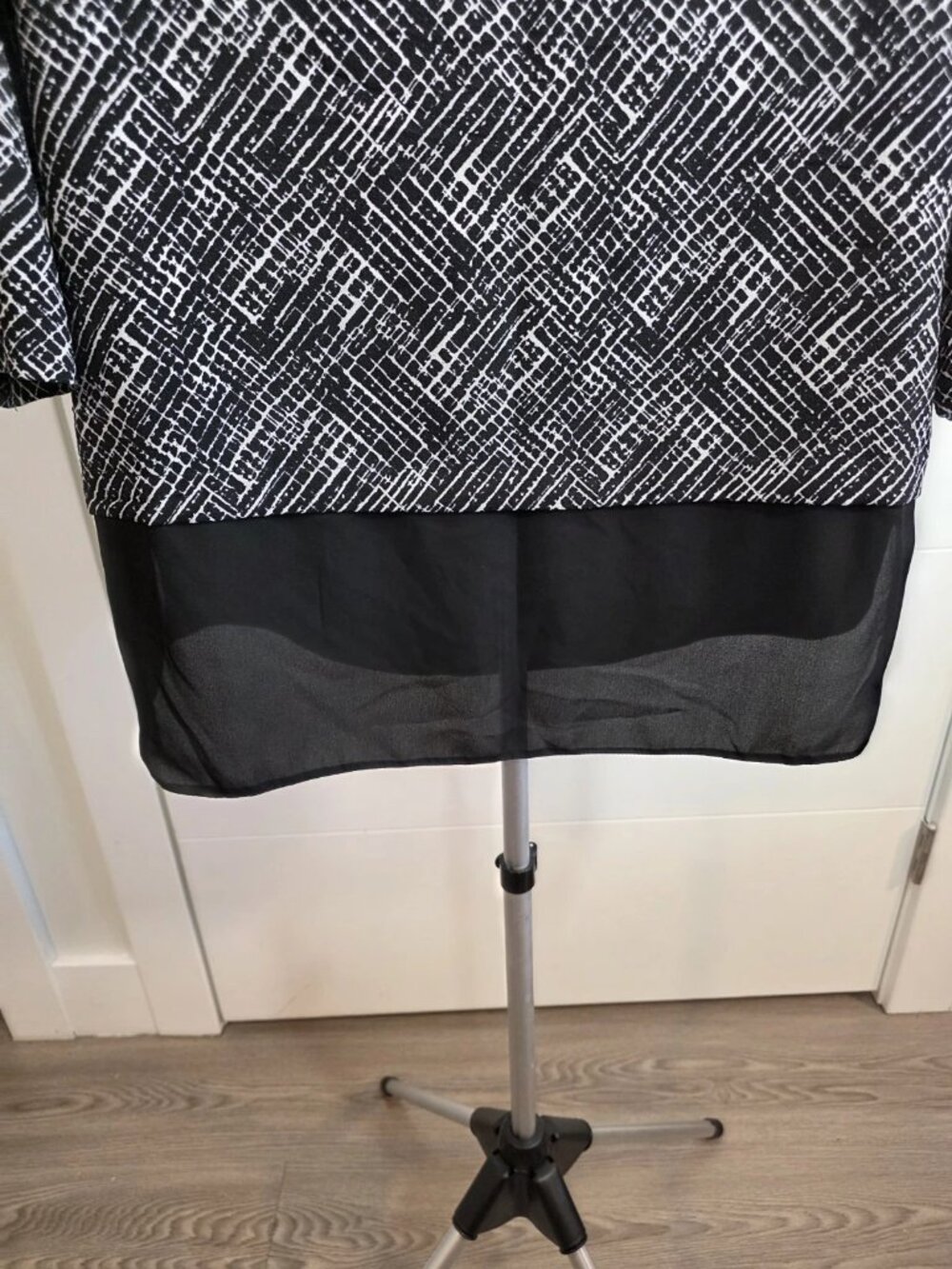 Atmosphere Blouse - Picture 8 of 13